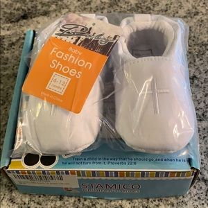 NWT Baby Baptism crib shoes with cross ✝️